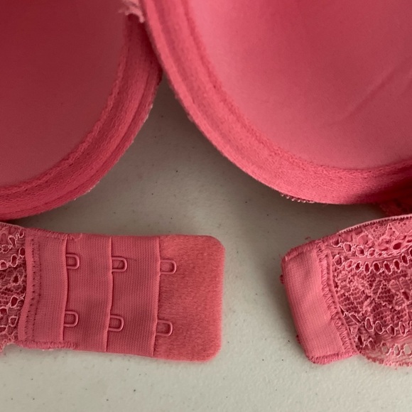 La Vie en Rose Pink Lace Bra Lightly Lined Size 34D Underwire - Picture 7 of 8